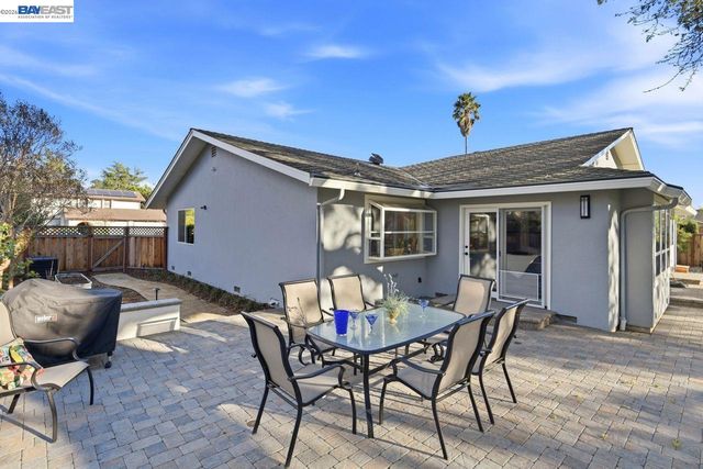 2124 Orion Ct, Livermore, CA 94550