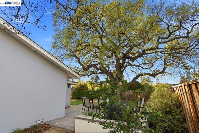 2124 Orion Ct, Livermore, CA 94550