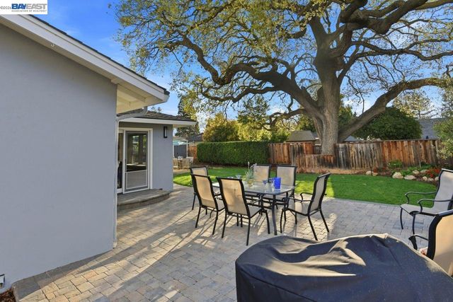 2124 Orion Ct, Livermore, CA 94550