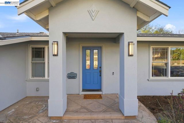 2124 Orion Ct, Livermore, CA 94550