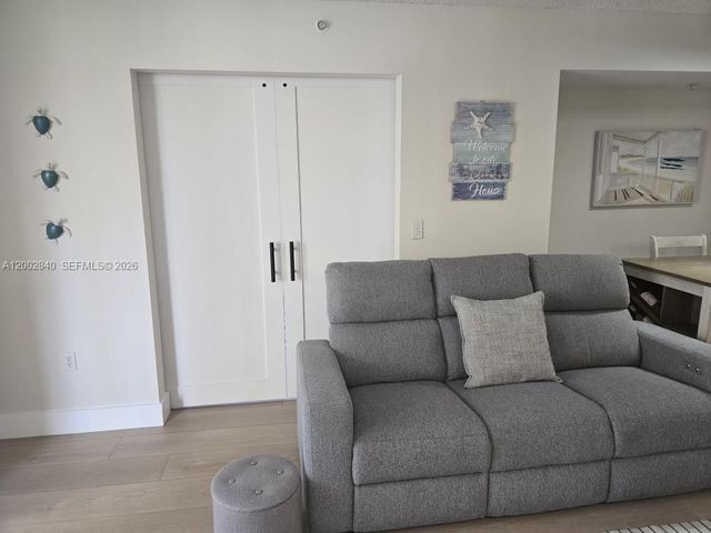 520 SE 5th Ave 1213, Fort Lauderdale, FL 33301