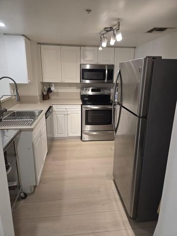 520 SE 5th Ave 1213, Fort Lauderdale, FL 33301