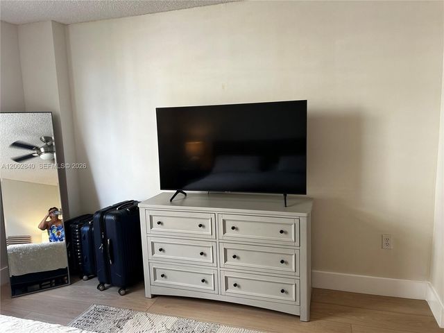 520 SE 5th Ave 1213, Fort Lauderdale, FL 33301