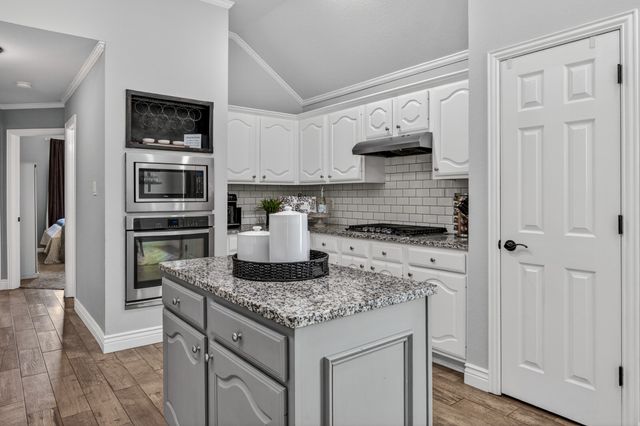 2217 Geneva Circle, Denton, TX 76210