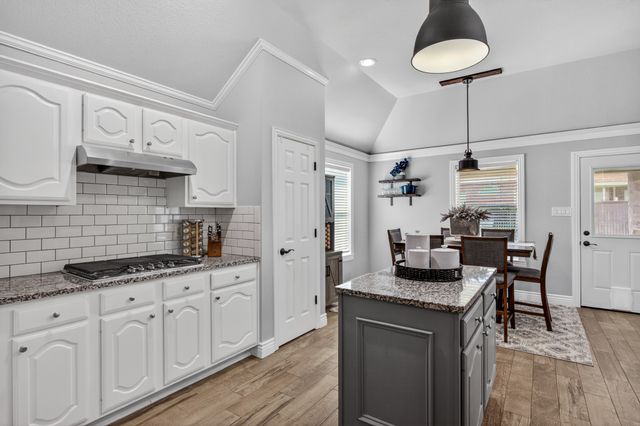 2217 Geneva Circle, Denton, TX 76210