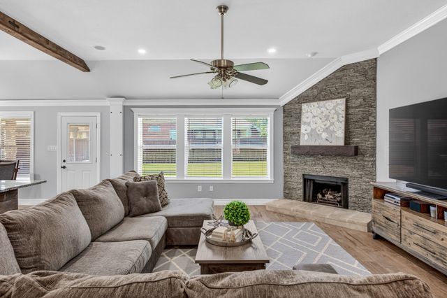 2217 Geneva Circle, Denton, TX 76210