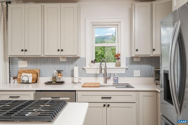 164 SUNNYSIDE LN, Afton, VA 22920