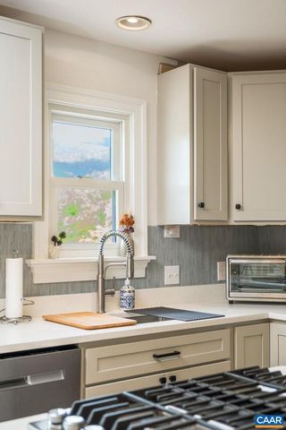 164 SUNNYSIDE LN, Afton, VA 22920