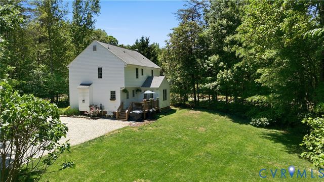 1570 Rock Castle Rd, Goochland, VA 23063