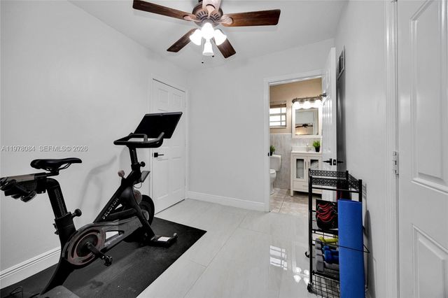 6904 SW 65th Ave, South Miami, FL 33143