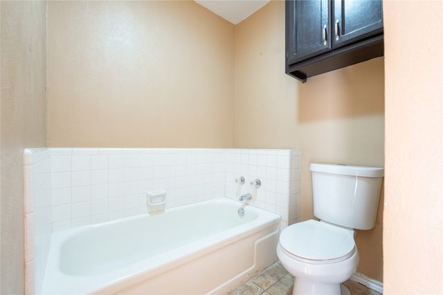 604 Windgate Court, Arlington, TX 76012