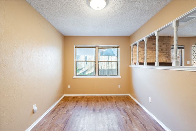 604 Windgate Court, Arlington, TX 76012