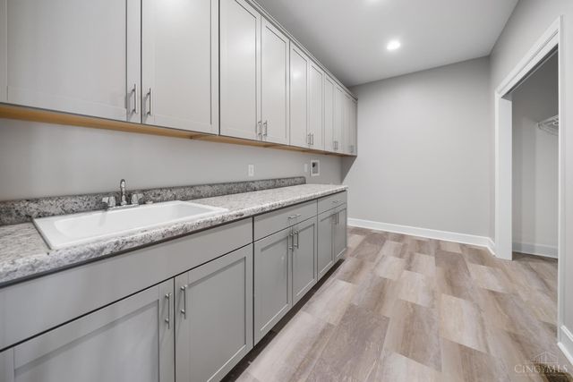 6713 Daniels Walk, Cincinnati, OH 45233