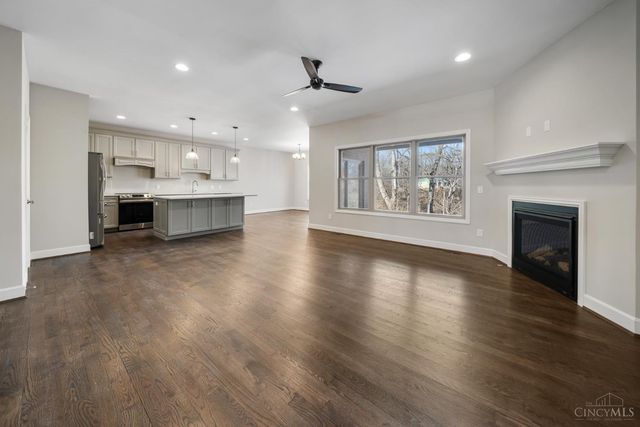 6713 Daniels Walk, Cincinnati, OH 45233