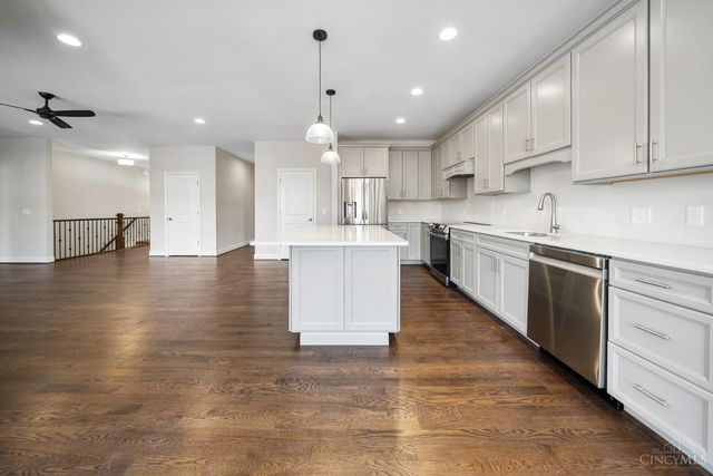 6713 Daniels Walk, Cincinnati, OH 45233