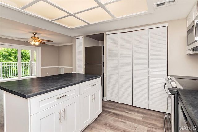 650 S Old Highway 141 F, Fenton, MO 63026