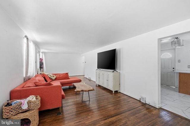 5545 CEDAR AVE, Pennsauken, NJ 08109