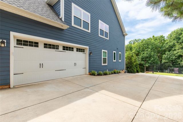 378 Squirrel Lane, Clover, SC 29710