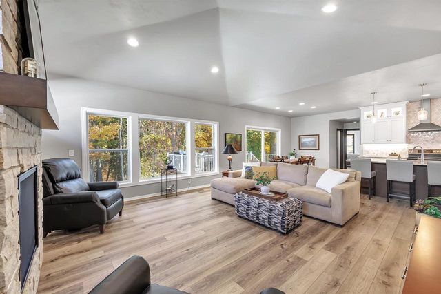 3347 LARGO RIDGE DRIVE, Green Bay, WI 54311