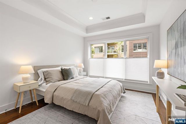 150 Henley Place 213, Weehawken, NJ 07086