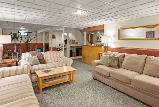 7 Shannon Lane, Beverly, MA 01915