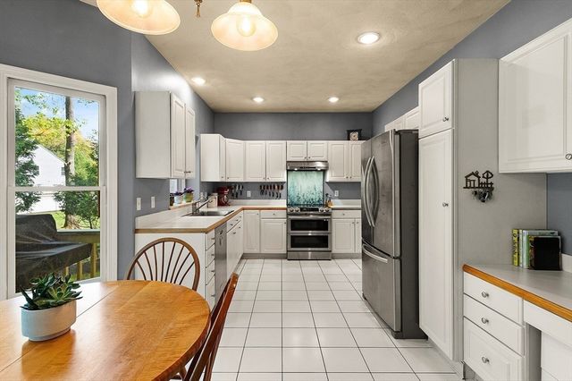 7 Shannon Lane, Beverly, MA 01915