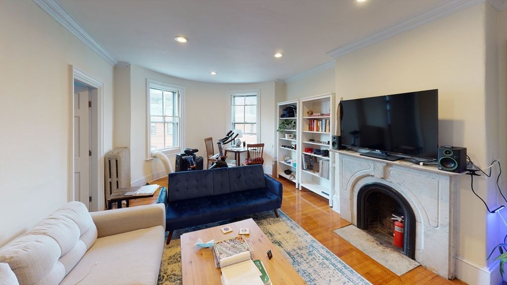 6 Brimmer 4, Boston, MA 02108