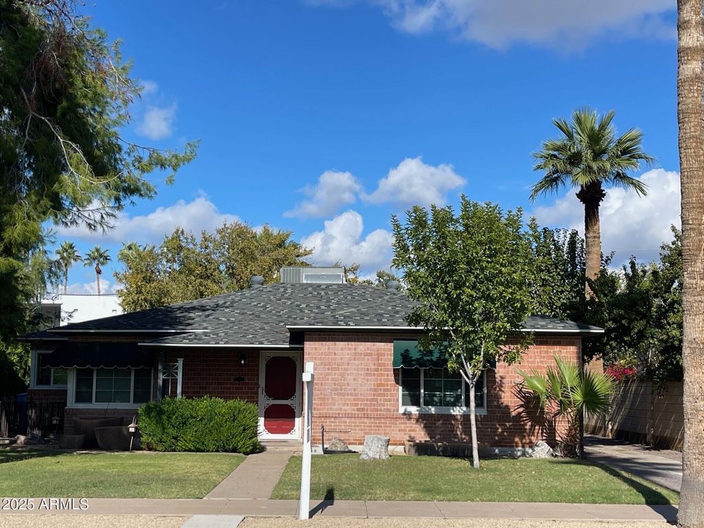 538 W HOLLY Street W, Phoenix, AZ 85003
