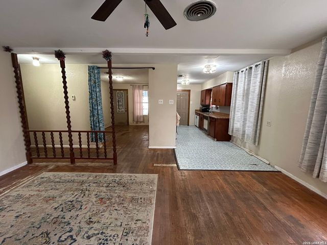 216 Clutter, San Antonio, TX 78214