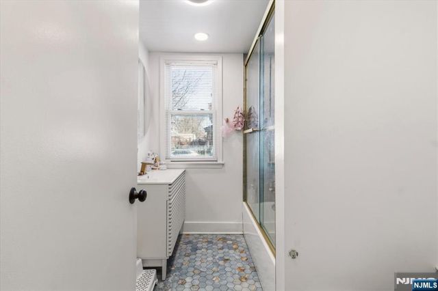 913 19th Street, Newark, NJ 07108