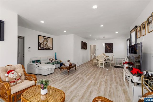 913 19th Street, Newark, NJ 07108