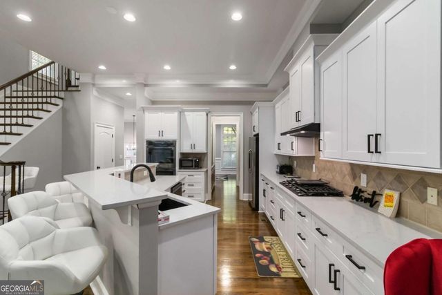 4280 Kingston Gate Cove, Atlanta, GA 30341