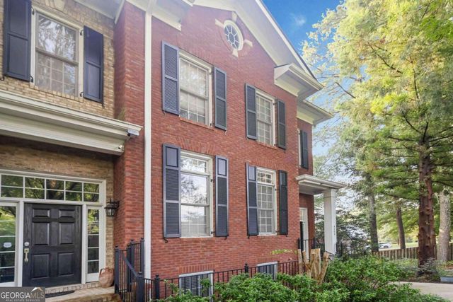 4280 Kingston Gate Cove, Atlanta, GA 30341