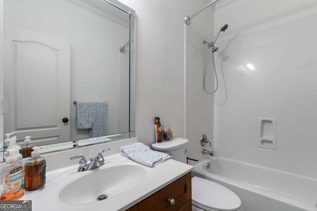 4280 Kingston Gate Cove, Atlanta, GA 30341