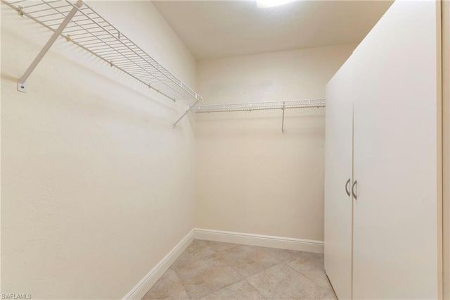 515 Beachwalk CIR, Naples, FL 34108