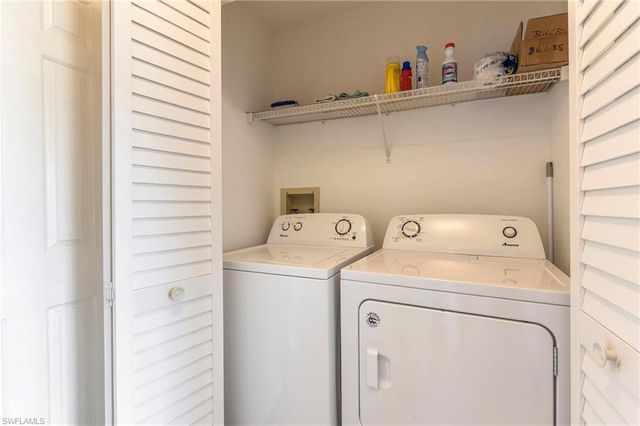 515 Beachwalk CIR, Naples, FL 34108