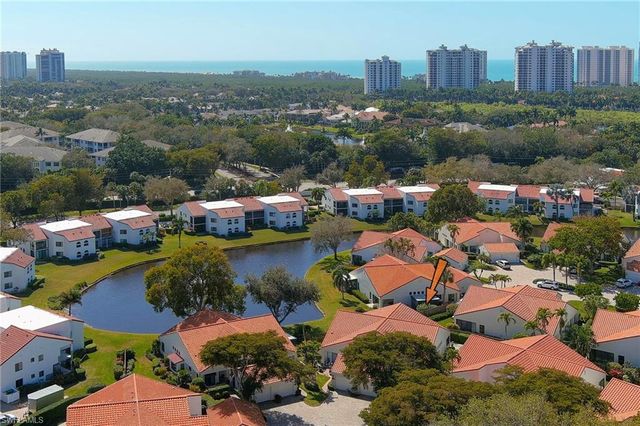 515 Beachwalk CIR, Naples, FL 34108