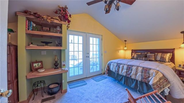 1566 Thore Road, Pinnacle, NC 27043