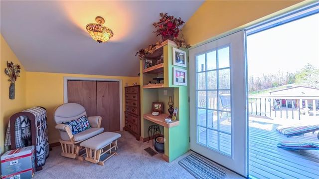 1566 Thore Road, Pinnacle, NC 27043