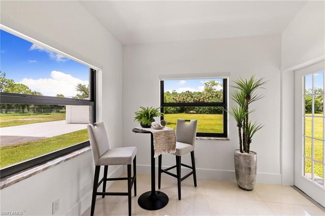 221 10th ST SE, Naples, FL 34117