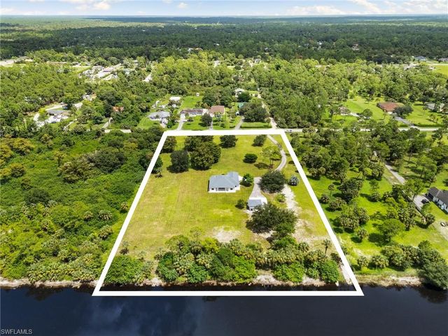 221 10th ST SE, Naples, FL 34117