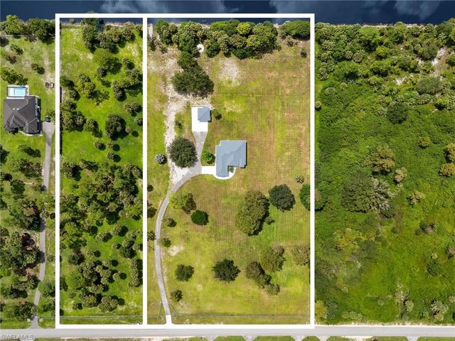 221 10th ST SE, Naples, FL 34117