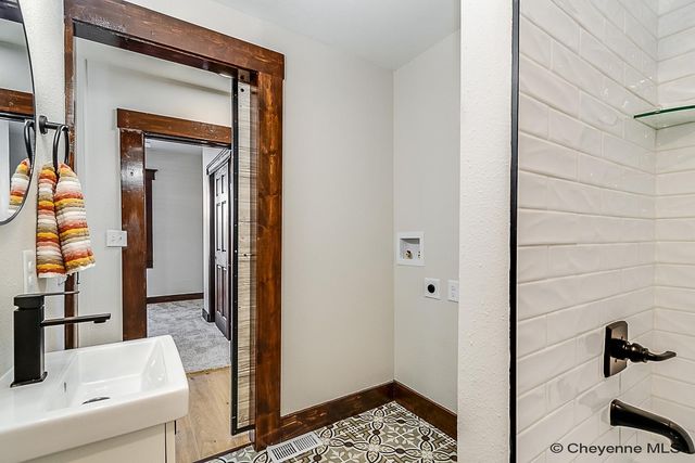 515 E 21ST ST, Cheyenne, WY 82001