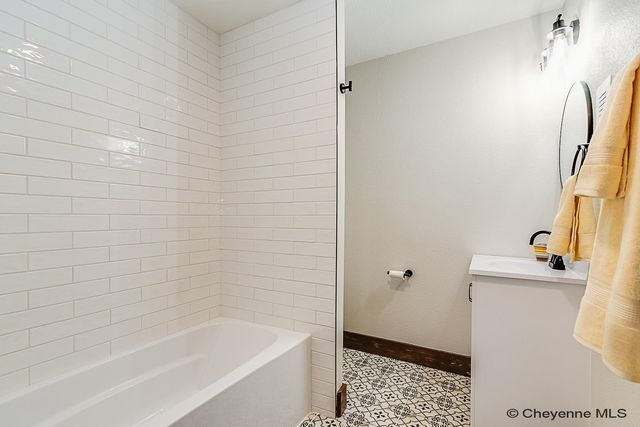 515 E 21ST ST, Cheyenne, WY 82001