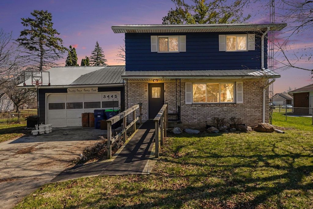 3445 Bluebird Drive, Saginaw, MI 48601