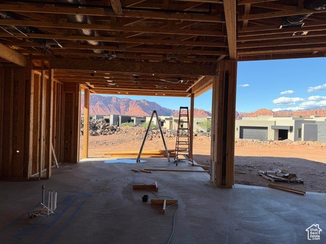 2874 W INDIAN PEAKS CIR, St. George, UT 84770