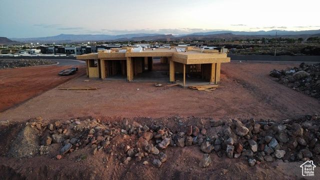 2874 W INDIAN PEAKS CIR, St. George, UT 84770