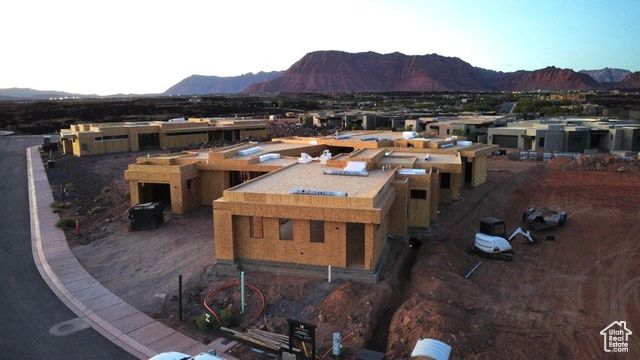 2874 W INDIAN PEAKS CIR, St. George, UT 84770