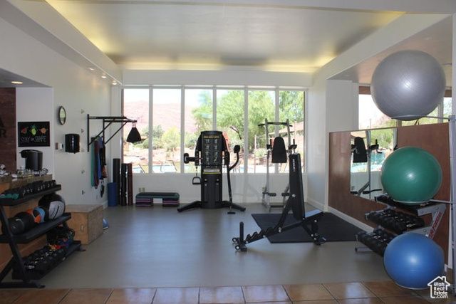 2874 W INDIAN PEAKS CIR, St. George, UT 84770