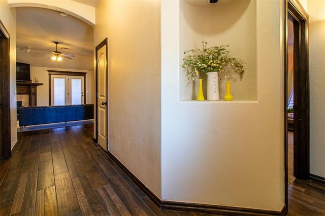 2305 Makaila Way, Yukon, OK 73099